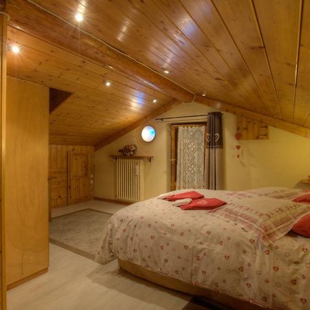 Appartamenti Lo Scoiattolo - Noce E Nocciola Pre-Saint-Didier Bagian luar foto